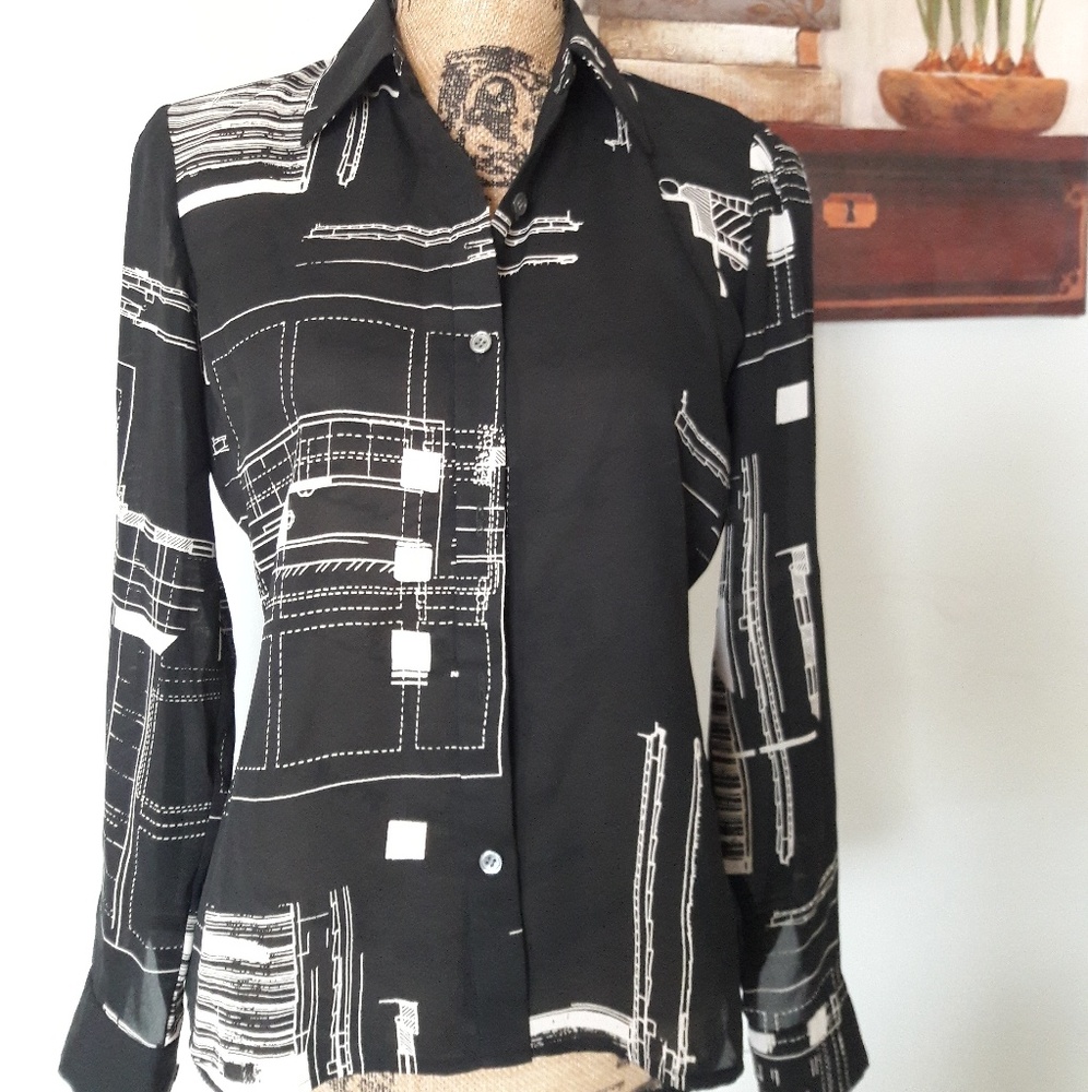 Liz claiborne  blouse 🦋
